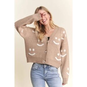 DREAMERS SMILE FLUFFY CARDIGAN!
